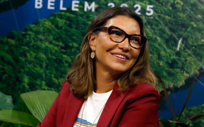 Desfile em escola de samba que homenageia Lula&hellip;