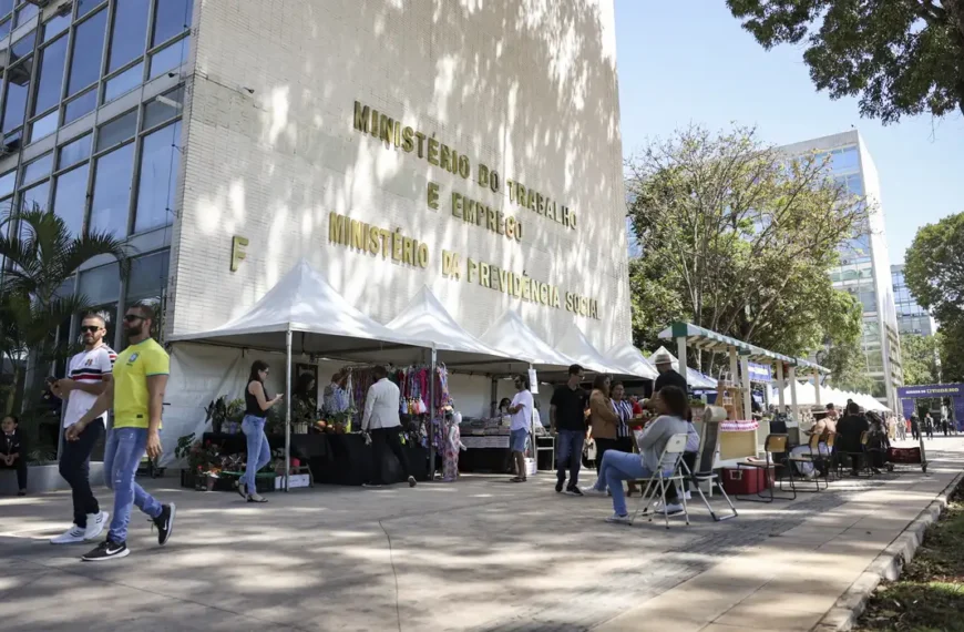 Governo libera mais R$ 3,9 bi para pagar saque-aniversário do FGTS