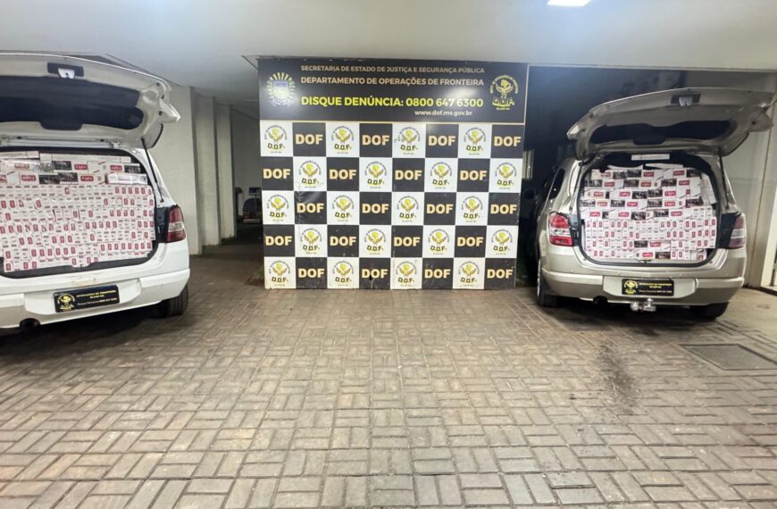 Veículos abarrotados com cigarros do Paraguai são apreendidos em distrito