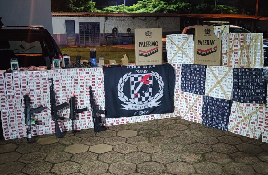 Carga de cigarros e armamentos de airsoft é interceptada em Ponta Porã