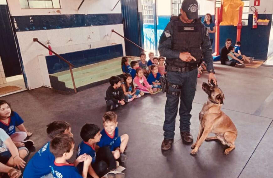 Presença do Canil da PM marca início do ano letivo e reforça conscientização sobre cuidado animal em Ponta Porã