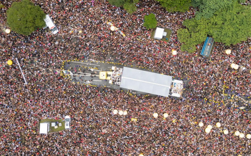 Governador critica excesso de público em bloco do pré-carnaval de SP: “não dá”