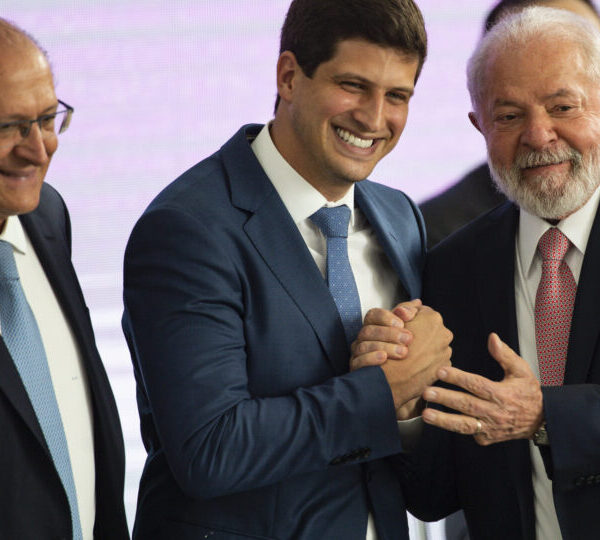 João Campos se reúne com Lula e defende&hellip;