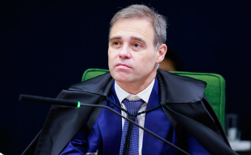 Mendonça tem reunião de 2h com PF para&hellip;