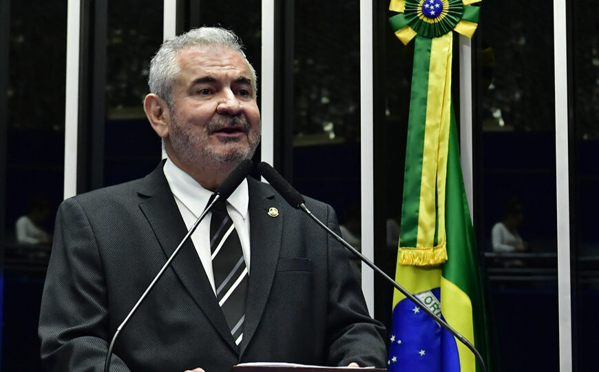 União avança em articulação para filiar Angelo Coronel