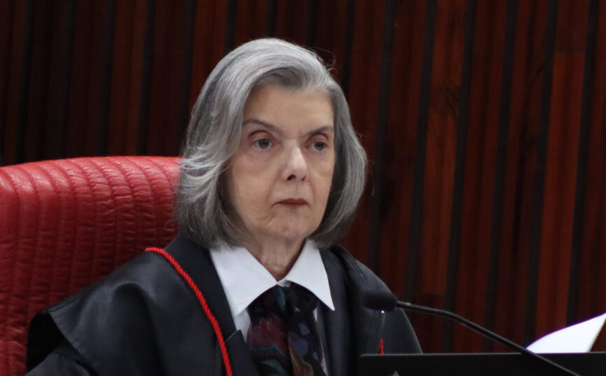 Cármen Lúcia cobra rigor ético e antecipa regras de conduta para juízes eleitorais