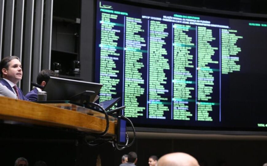 Como votou cada deputado na aprovação da MP que cria o programa Gás do Povo