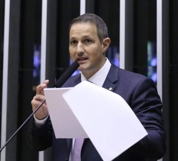 Motta mantém Derrite na relatoria do PL antifacção