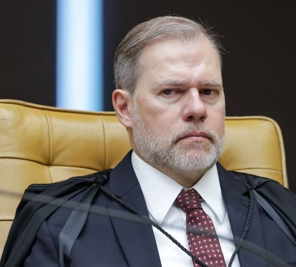 Agência de checagens parceira do STF muda versão&hellip;