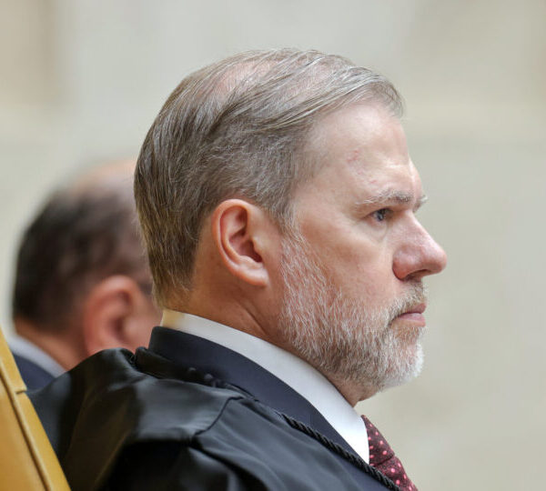 Extratos mostram repasses milionários de fundo usado por&hellip;