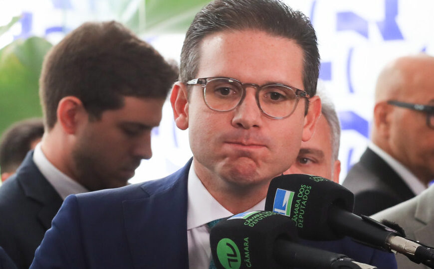 Câmara troca líderes e busca trégua&hellip;