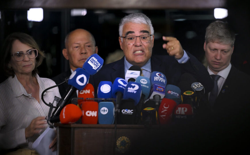 Oposição protocola impeachment de Toffoli; veja quem assina&hellip;