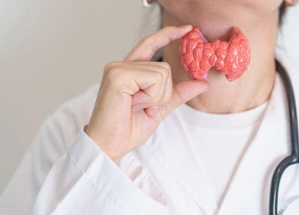 Síndrome de Hashimoto: sintomas, diagnóstico e tratamento