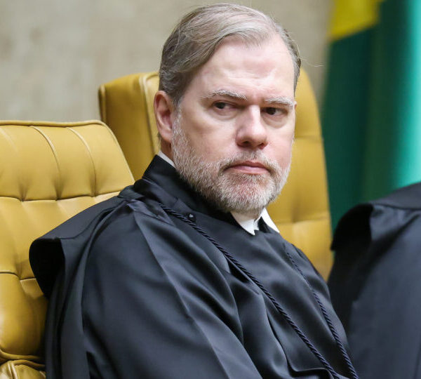 Oposição reage a pedido da PF para afastar&hellip;