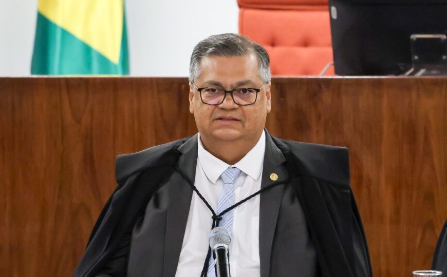 Dino proíbe saque de emendas em dinheiro vivo