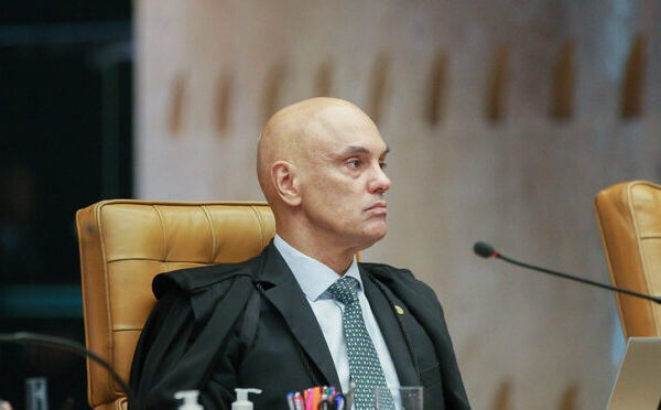 Moraes mantém prisão de desembargador suspeito de vazar&hellip;