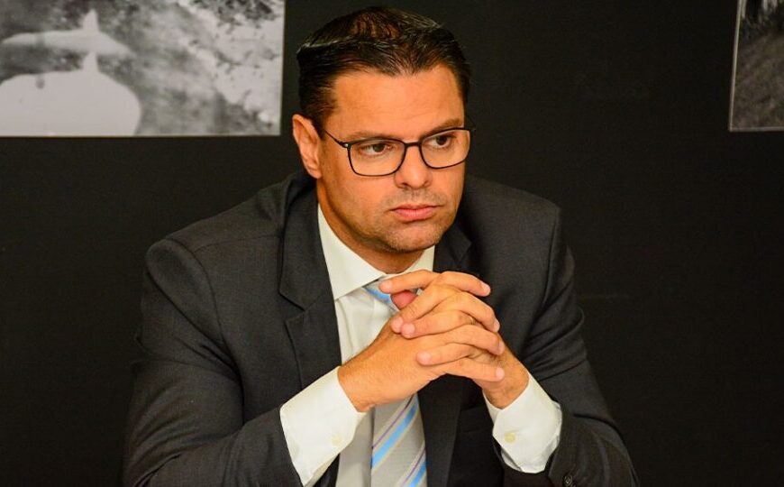 Gonet pede que Moraes arquive inquérito contra juiz que soltou preso do 8 de janeiro