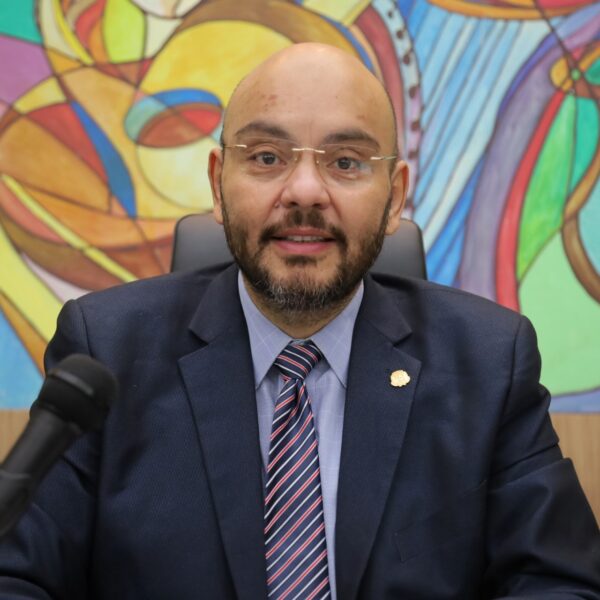 Agnaldo Pereira Lima solicita recapeamento da pista de&hellip;