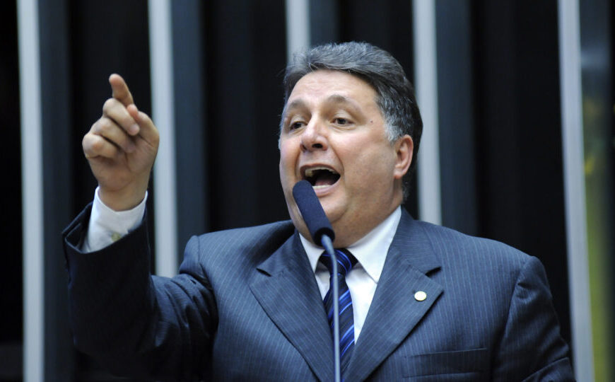 Decisão de Zanin livra Garotinho de condenação por compra de votos