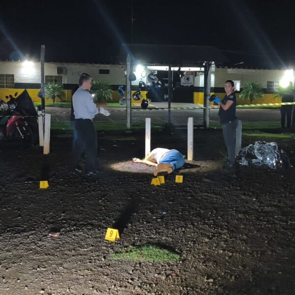 Identificado homem executado a tiros na porta do&hellip;