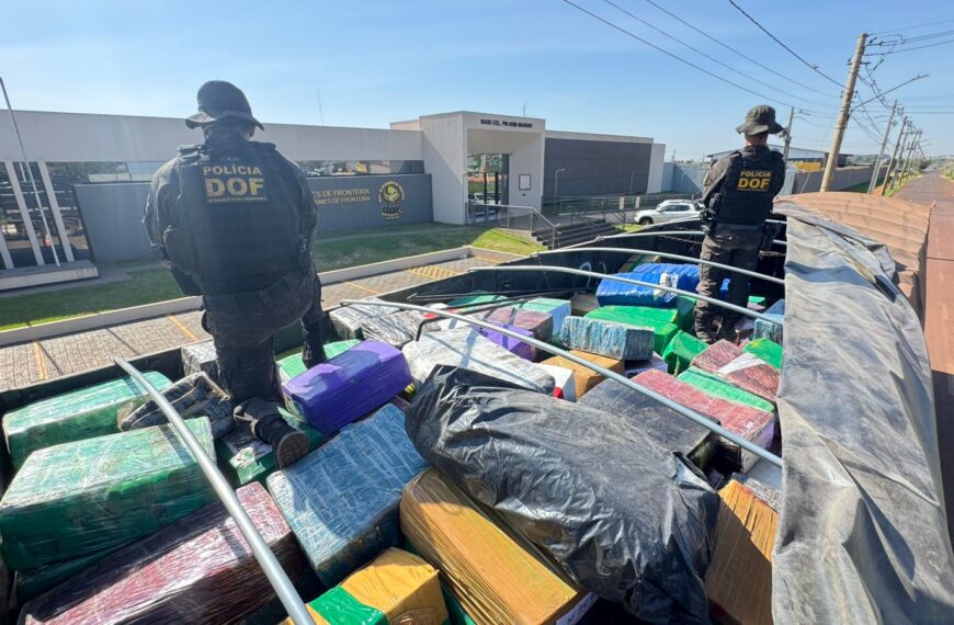 DOF E DEFRON apreendem mais de 10 toneladas de maconha em Mundo Novo