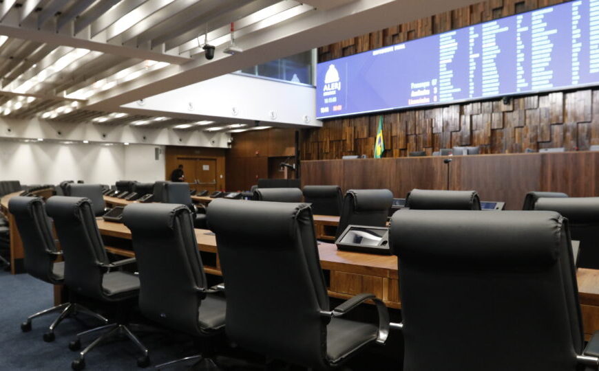 Justiça do Rio anula sessão que elegeu novo&hellip;