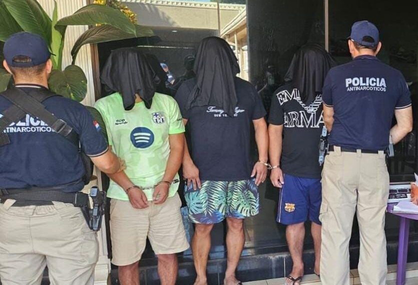 Laboratório de processamento de cocaína é descoberto na fronteira com o Brasil