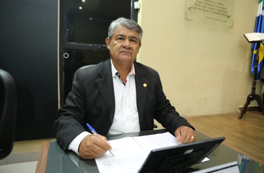 Daniel Puka Valdez e Avelino pedem melhorias nas proximidades do CEINF Carolina