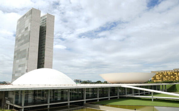 Congresso aprovou 569 propostas em 2025, mas evita&hellip;