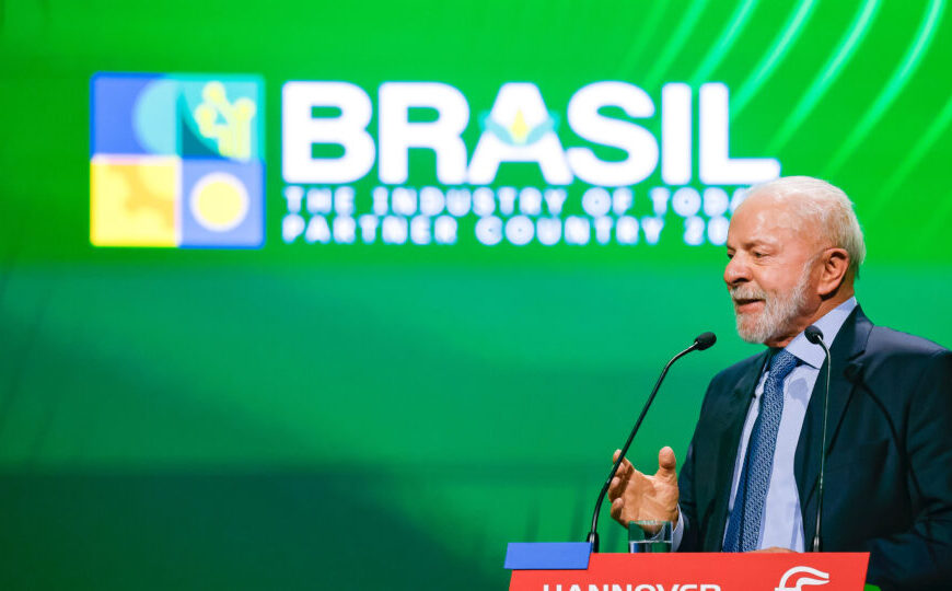 Mesmo com aumento de até 26% no diesel, Lula diz que Brasil é um dos que “menos sofrem” com guerra do Irã