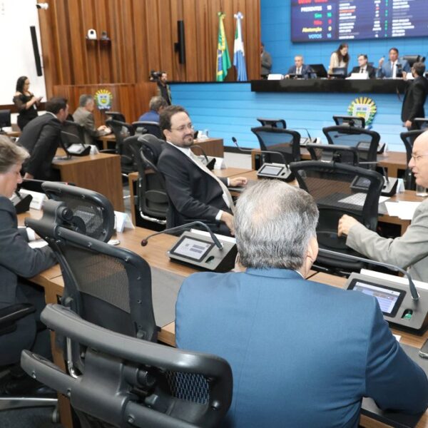 Deputados votam campanha contra adultização de crianças nas&hellip;