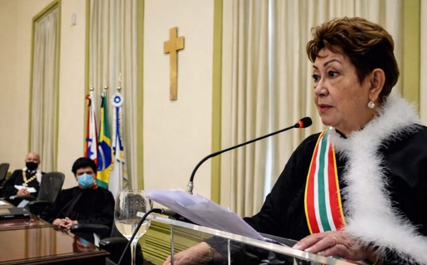 Juízes estão perto de “escravidão” e não terão como pagar contas, diz desembargadora