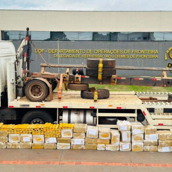 DOF apreende 1,2 tonelada de maconha em cabine&hellip;