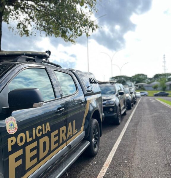 Homem é preso ao usar transportadora para traficar