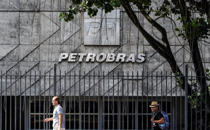 Contrato bilionário da Petrobras levanta suspeitas em investigação&hellip;