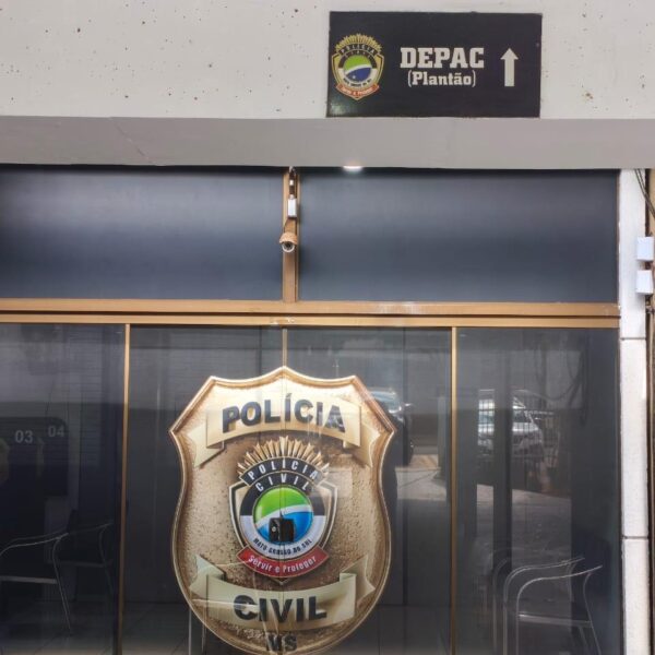 Mulher é presa após rolar sobre a filha&hellip;