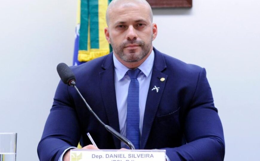 Moraes vota contra flexibilizar regime aberto de Daniel Silveira