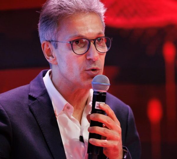 Zema volta à carga contra o STF e&hellip;