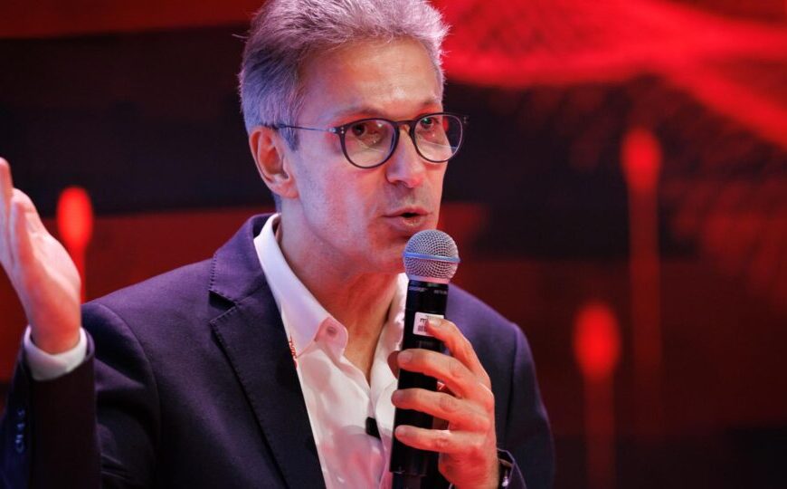 Zema volta à carga contra o STF e promete, como 1º ato de presidente, uma “nova Corte”