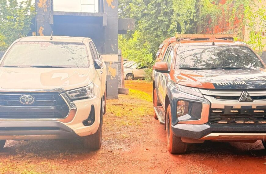 Mulher é presa na fronteira com caminhonete furtada