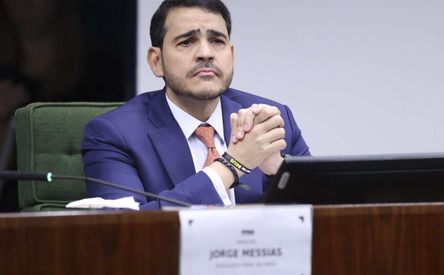 Em carta ao Senado, Messias cita origem evangélica e diz ser guiado por fé e ética