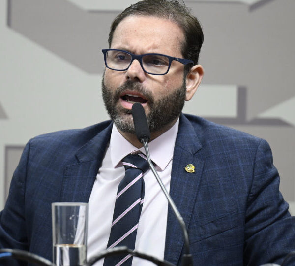 CRE aprova missão de senadores aos EUA para&hellip;