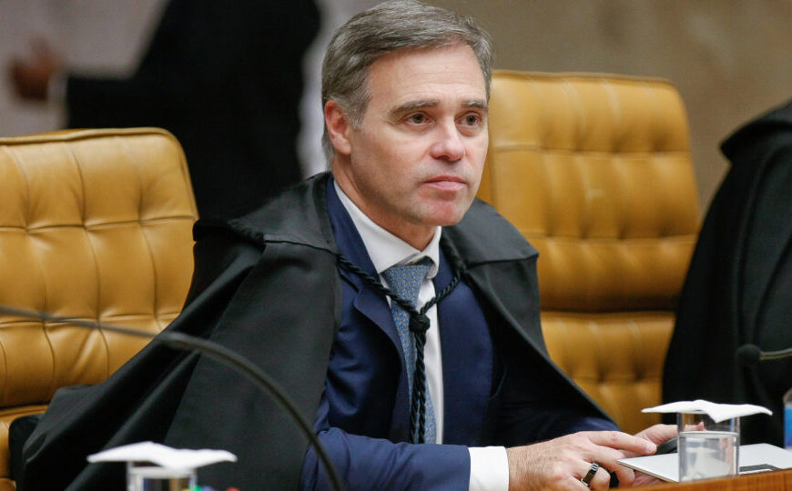 Mendonça será o relator de queixa-crime de Bolsonaro contra Janones