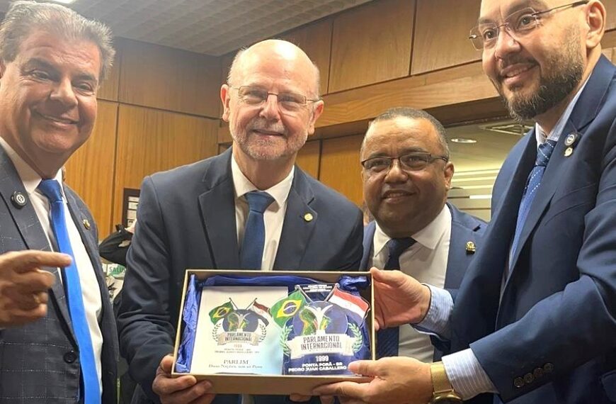 Comissão do Parlasul avança na agenda de integração fronteiriça e prepara audiência sobre migração laboral