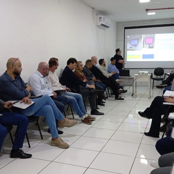 Vereadores participam de reunião no Hospital Regional de&hellip;