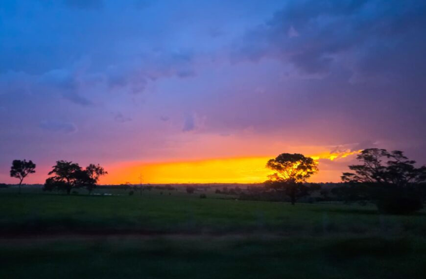 Sábado de sol e muitas nuvens na fronteira