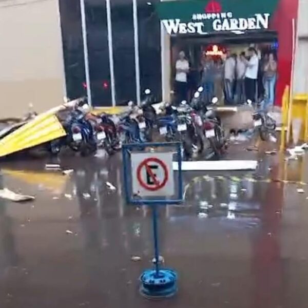 Temporal causa estragos e provoca destruição na fronteira