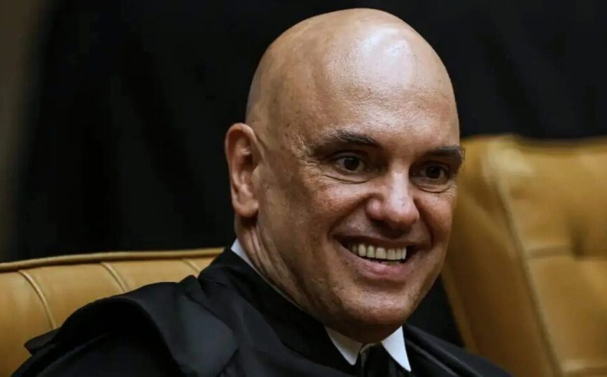 Moraes suspende aplicação da Lei da Dosimetria