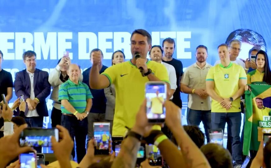 “Me subestimaram, não vou desistir do meu Brasil”, diz Flávio após áudio com Vorcaro