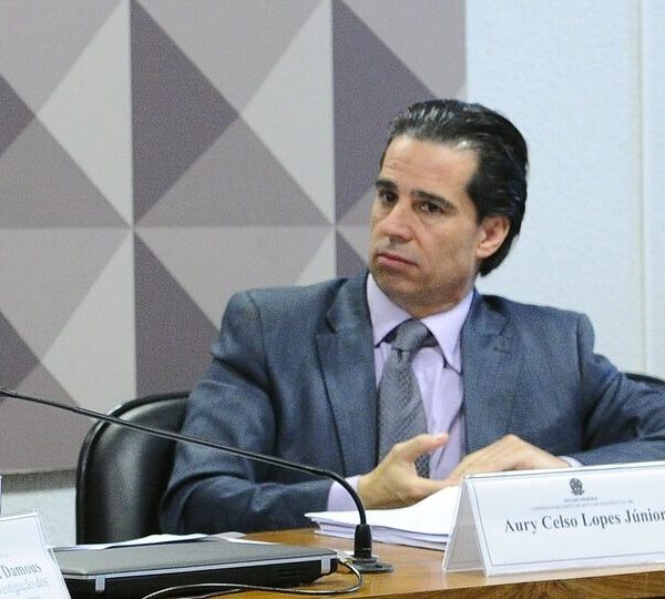 Deolane contrata advogado que anulou condenação de Cunha&hellip;